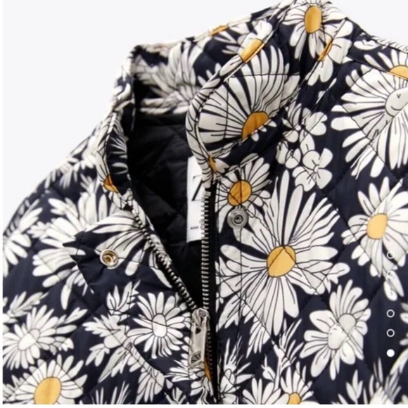 Zara Black Floral Daisy Bomber Jacket with White and Yellow Accents - Picture 3 of 9